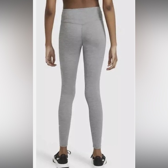 Women’s NEW WITH TAG, Nike One Tight Fit, Mid Rise, Full Length Leggings - Picture 2 of 10